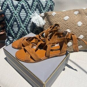 Louise et Cie Sandals!